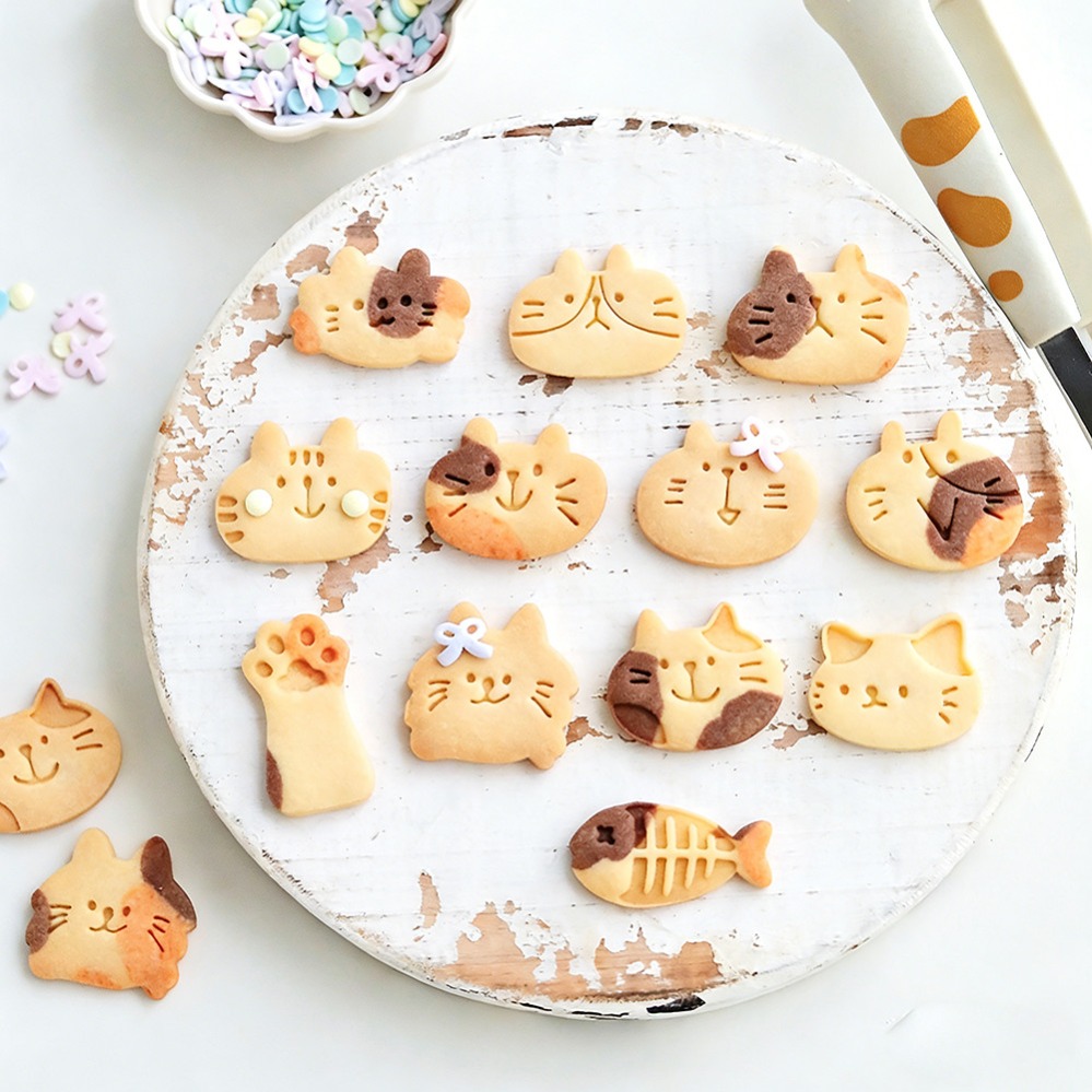 قوالب تقطيع الكوكيز على شكل قط - مراجعة Kitchen Accessories For Baking وسعره